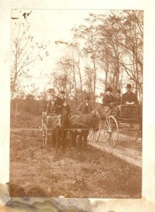 The family of David S. Baker, with the gubernatorial candidate to the far right (Baker Family Photo Collection) 