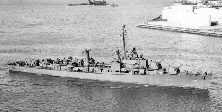 Uss Brownson Dd 868 Underway C1945 Online Review Of Rhode Island History